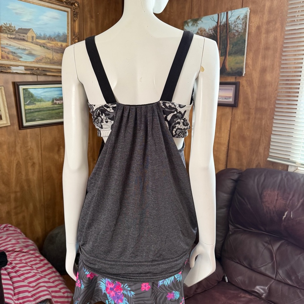Lululemon Tops - Picture 8 of 9